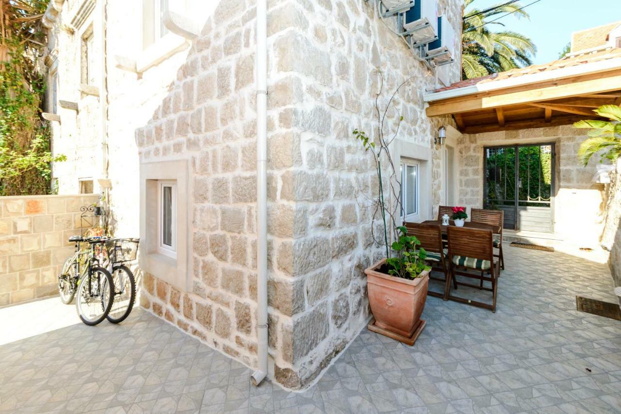 Anita, Cavtat